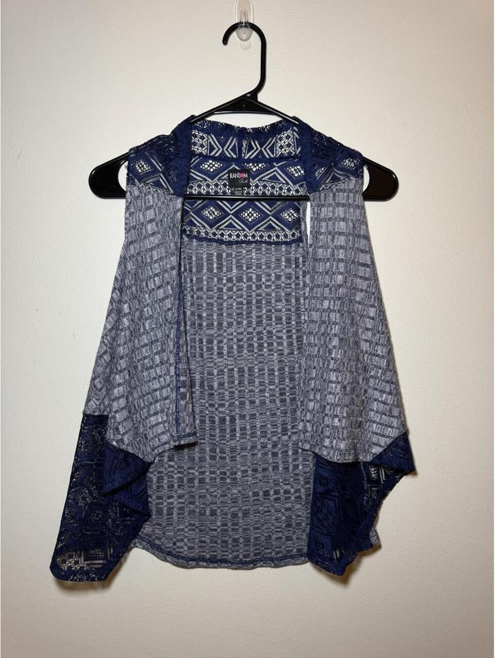 Ransom Girl blue & gray geometric patterned lace top with a boho vibe, size S